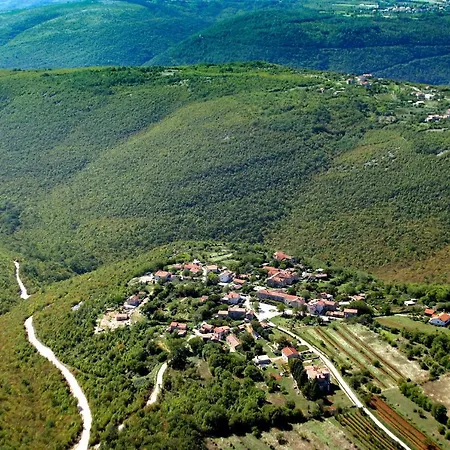 Lucia In - Istrien Pensión Gračišće