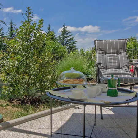 Lucia In - Istrien 3*