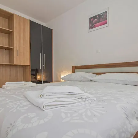 Lucia In - Istrien 3*