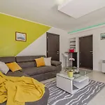Lucia In - Istrien Gostinjska kuća 3*