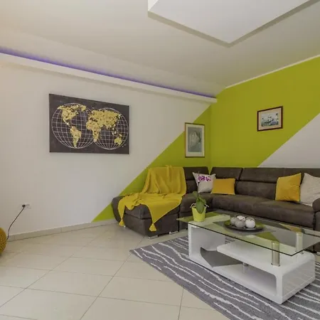 Lucia In - Istrien Guest house *